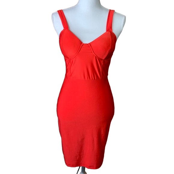 Haute Monde Dresses & Skirts - Haute Monde Coral Spandex Bodycon Dress with Padding Size Medium